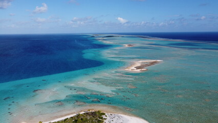 Fototapeta na wymiar Aerial view of the ocean, Tuamotus, French Polynesia