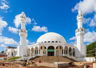 Fototapeta na wymiar Muslim Mosque of Foz do Iguaçu