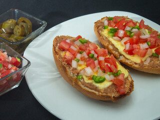 mexican food molletes