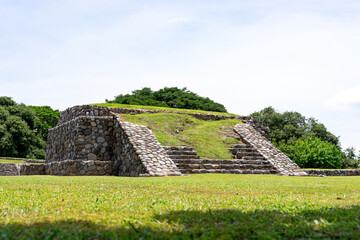Fototapeta na wymiar El Chanal, la capacha or la Campana, pre hispanic ruins near Colima, Mexico. pre hispanic pyramid
