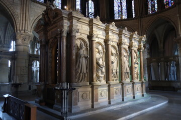 La basilique Saint Remi, de style roman, intérieur de la basilique, ville de Reims, département de la Marne, France