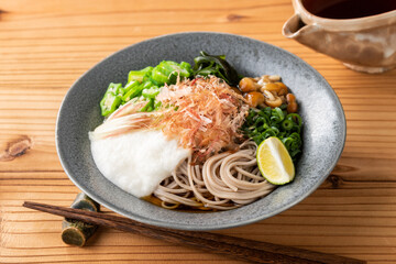 夏のとろろぶっかけ蕎麦