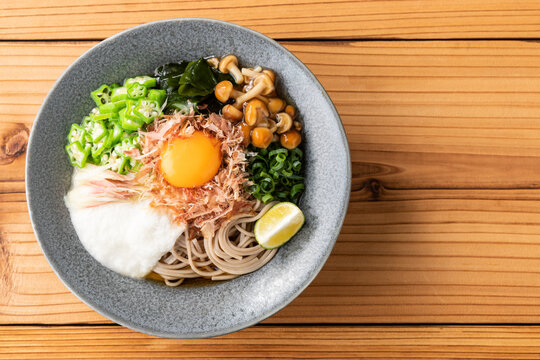 夏のとろろぶっかけ蕎麦