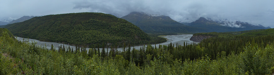Fototapeta na wymiar View of Matanuska River at Glenn Highway between Glennallen and Palmer in Alaska, United States,North America 