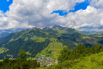 Wanderweg am Rüfikopf in den Lechtaler Alpen, Österreich