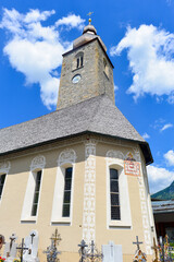 Fototapeta na wymiar Alte Pfarrkirche St. Nikolaus in Lech, Vorarlberg (Österreich)