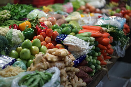 Fresh vegetable selling in wet market