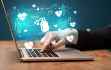 hand browsing on the internet for medical issues