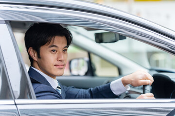 運転・車・男性