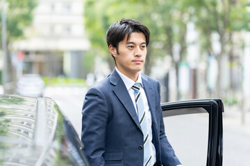 男性・車