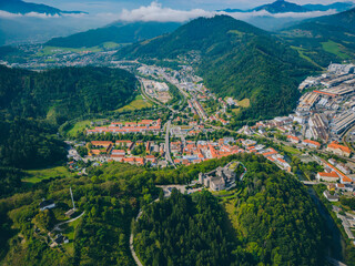 Die Burg von Oberkapfenberg auf den Schlossberg von oben