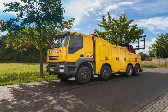 Ein moderner LKW Abschlepper