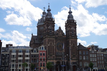 Fototapeta na wymiar Amsterdam Hauptstadt der Niederlande, Holland, Gebäude 