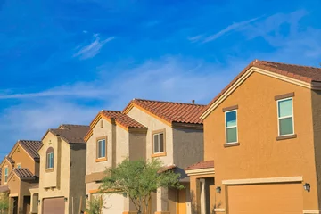 Acrylglasbilder Arizona Suburban homes in Tucson, Arizona with attached garage  © Jason