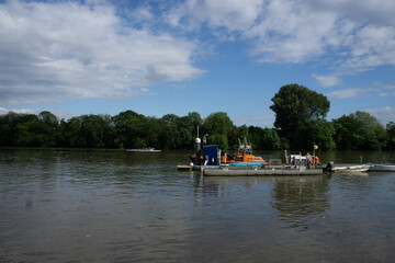 Sunny day in Chiswick riverside, London