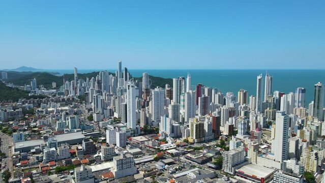 Balne&aacute;rio Cambori&uacute; vista de cima - Brazil 