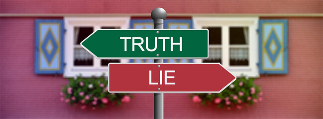 Truth or lie red and green sign	