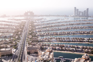Atlantis hotel and New Atlantic apartments at The Palm Jumeirah. Holidays villas, beaches and...