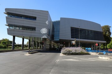 Le centre des congrès, vue de l'extérieur, ville de Reims, département de la Marne, France