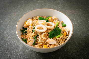 Fried rice with squid or octopus