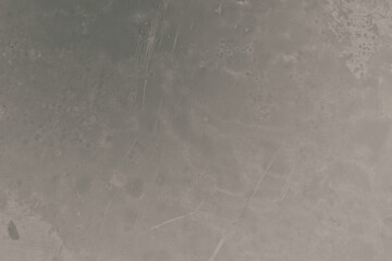 Abstrakter Hintergrund mit einem grau weißen Farbverlauf und vielen Kratzern und Störungen