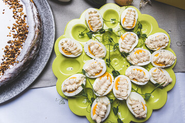 Jedzenie, przekąski, ciasta.  © voro