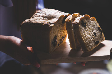 Wielkanocny chleb ze śliwką © voro