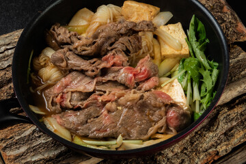 高級和牛ですき焼き Sukiyaki of high-quality Japane beef
