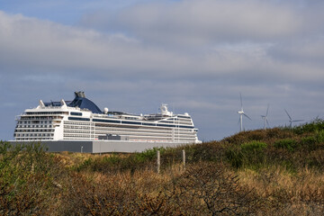Urlaub auf Kreuzfahrtschiff von MSC - Dream vacation on cruiseship or cruise ship liner Magnifica...