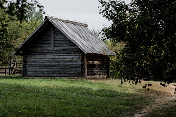 Fototapeta na wymiar Old wooden house.