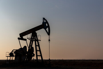 Oil production. Azerbaijan.