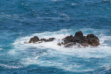 日本の渚百景 島武意海岸の積丹ブルー