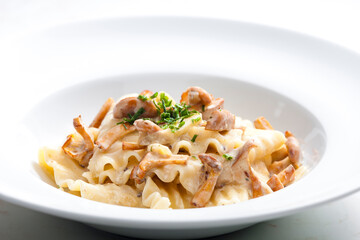 cream sauce with chanterelles served with pasta
