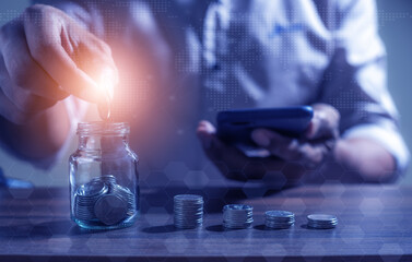 investor online saving concept