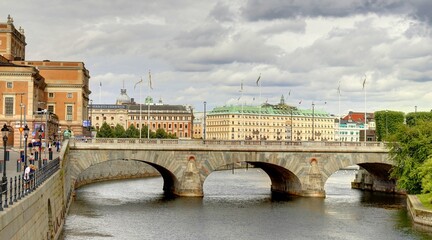 navigation dans le port de Stockholm en Su&egrave;de