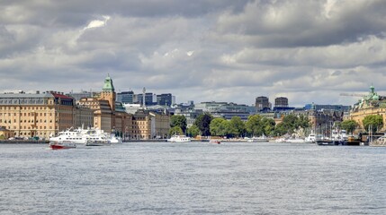 Fototapeta premium navigation dans le port de Stockholm en Suède
