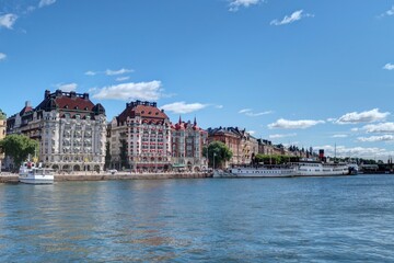 navigation dans le port de Stockholm en Suède