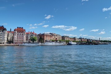 navigation dans le port de Stockholm en Suède