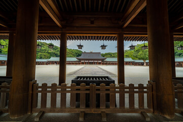 橿原神宮の境内に佇む内拝殿