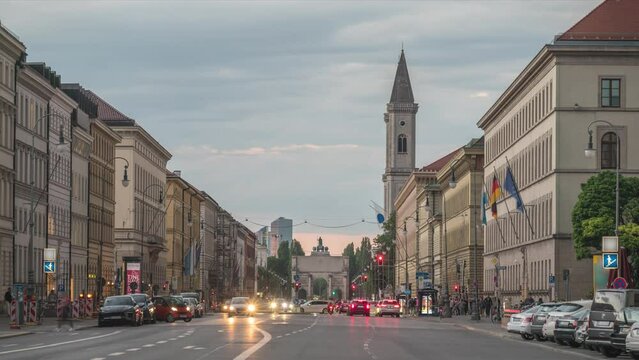 Munich (M&uuml;nchen) Germany time lapse 4K, city skyline day to night timelapse at Odeonsplatz and Siegestor