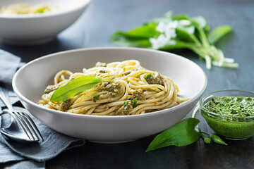 Pasta pesto