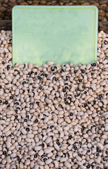 dried black-eyed peas and price tag,