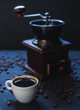 Taza De Café Con Molinillo 