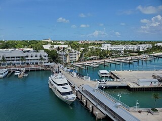 Fototapeta premium Water Boat Building Sky Watercraft Vehicle