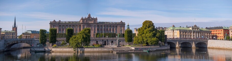 Plakat The Swedish Parliament buildings, a sunny autumn day in Stockholm