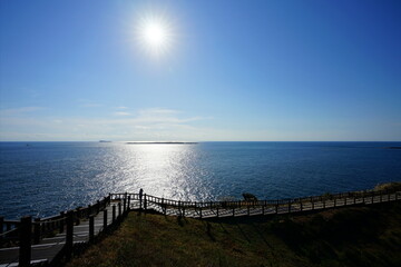 Obraz premium seaside walkway and island