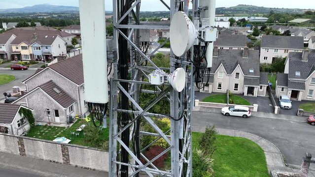 GSM antenna drone shot wideo
