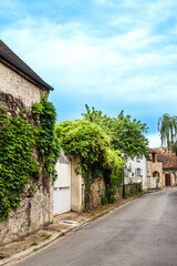Fototapeta na wymiar Street view of Janvry in France
