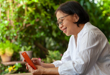 Asian elderly woman Greetings on social media