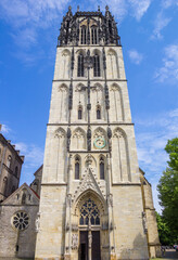 Fototapeta na wymiar Front of the Liebfrauenkirche church in Munster, Germany